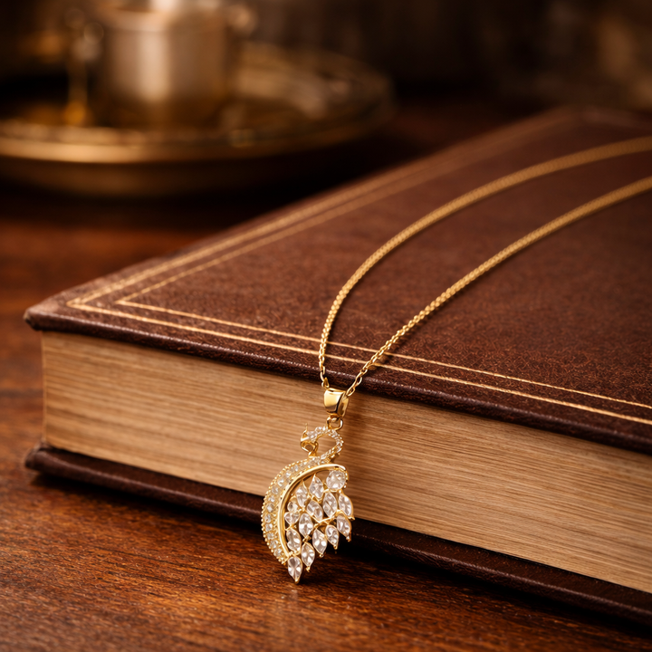 Peacock Chain – Moon Touch